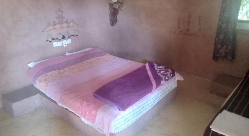Image of Double Room with Private Bathroom 8