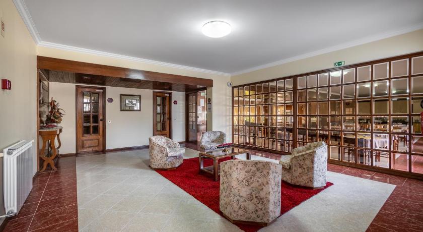 Leiria Hotel Colmeia 3-Star Hotel suite