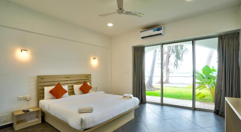 King Room with Garden View