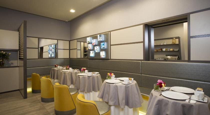 ローマ San Carlo Suite 5つ星 ゲストハウス プール