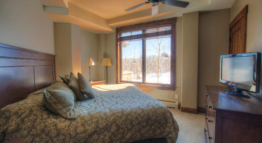 Image of Three Bedroom Condominium 6