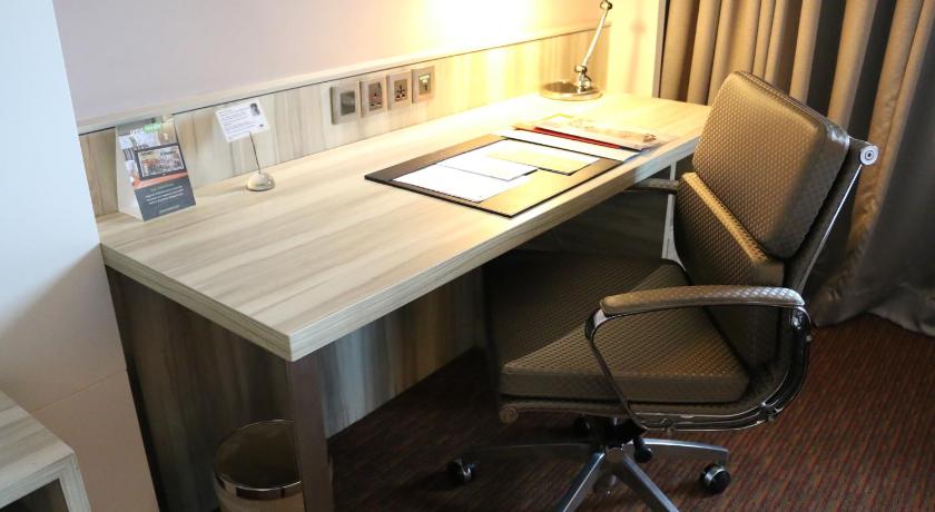 Image of Deluxe Twin Room 11