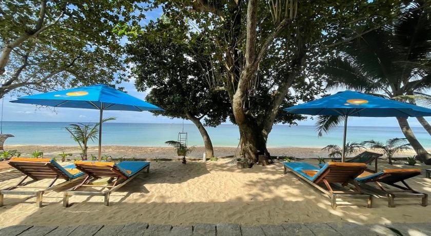 Image of Superior Bungalow - Beachfront 12