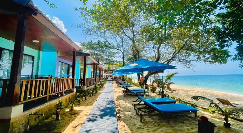 Image of Superior Bungalow - Beachfront 5