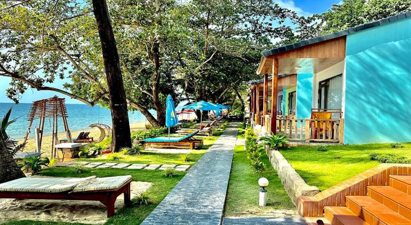 Image of Superior Bungalow - Beachfront 1