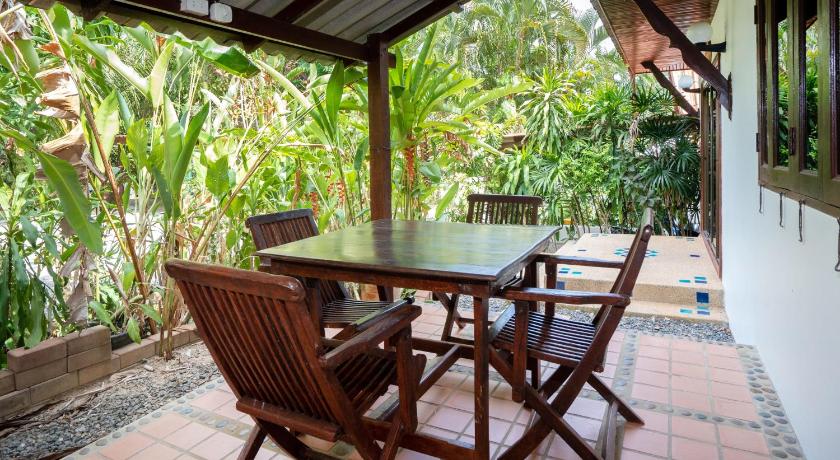 Thai Jacuzzi 2BR Villa Nikkie 2 in Tropical Nature - image 16