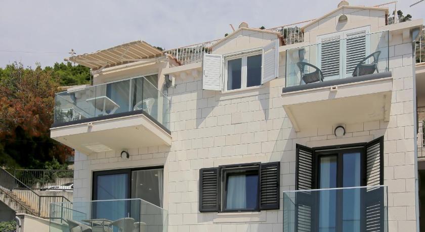 Luxury Amarin Apartment photo