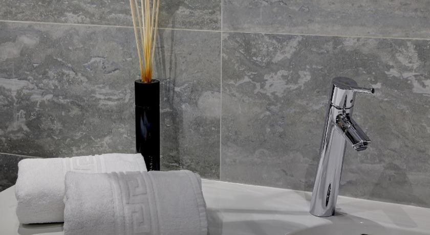 Luxury Amarin Apartment photo