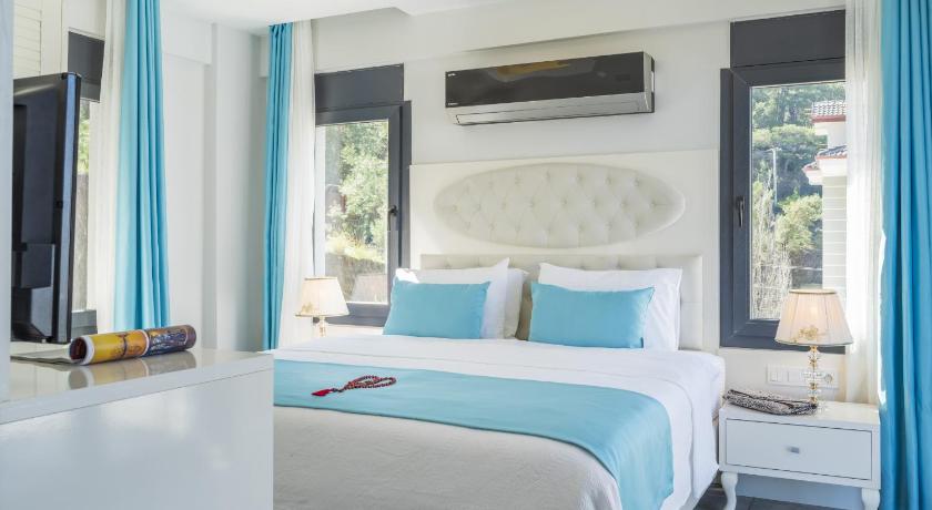 Monastery Suites Hotel photo