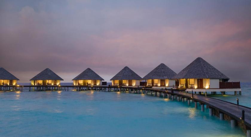 Adaaran Prestige Water Villas – 24hrs Dine around Premium All inclusive - image 12