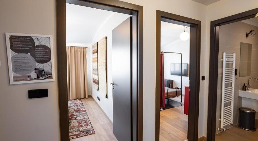 Image of Triple Suite 9