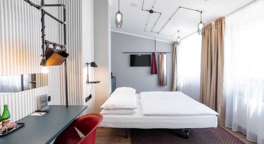 Image of Double or Twin Room with Balcony 0