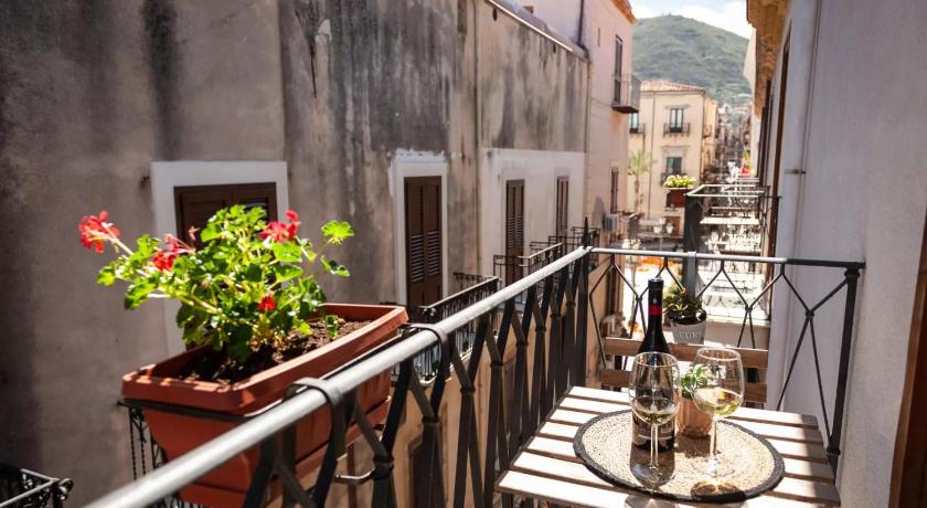 Duomo Apartments Cefalu photo