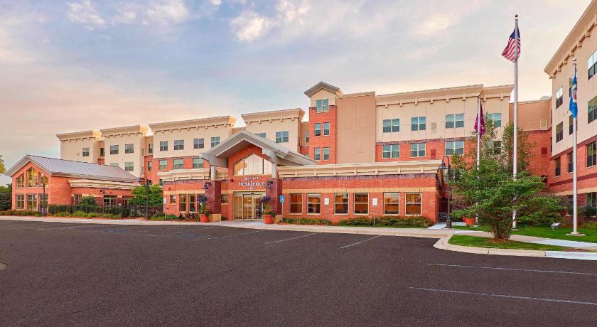 Residence Inn Minneapolis Plymouth photo