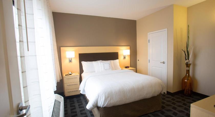 TownePlace Suites Lincoln North photo