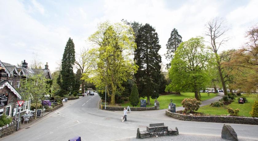 a park filled with lots of trees and shrubs, Moss Grove Organic in Ambleside
