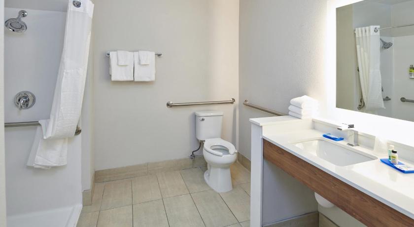Holiday Inn Express El Paso - Sunland Park Area photo