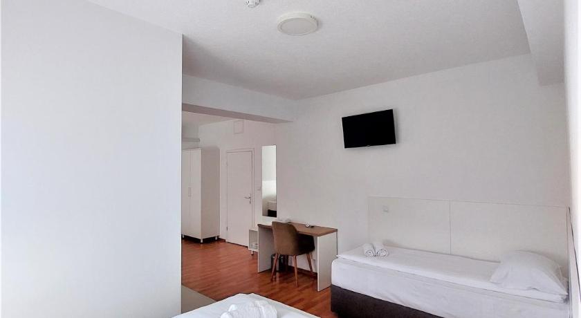 Orange Business Centar Apartments photo