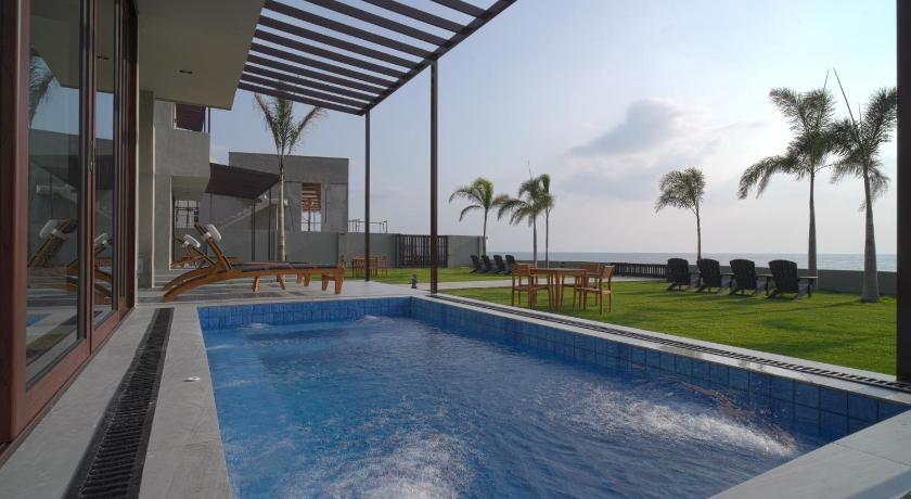 Image of Villa 8