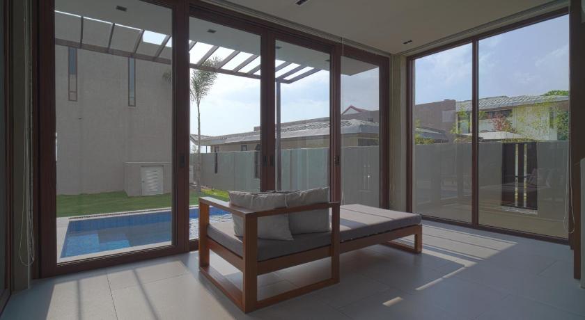 Image of Villa Garden View 8