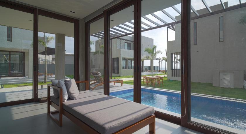 Image of Villa Garden View 4