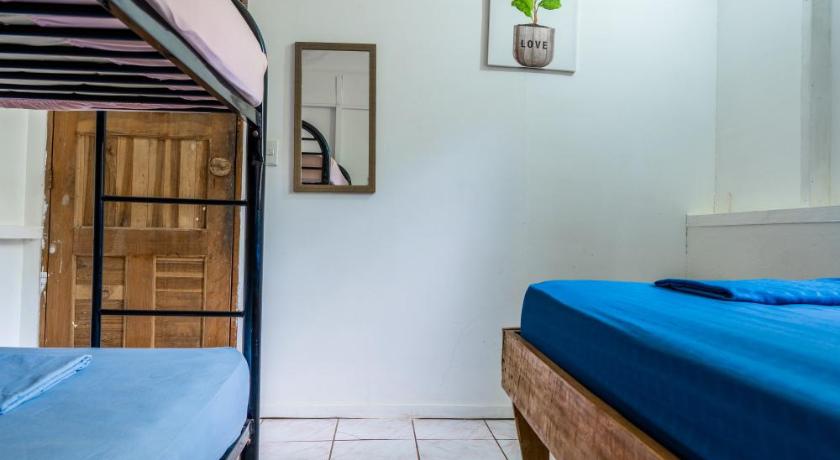 Pura Vida Mini Hostel Santa Teresa photo