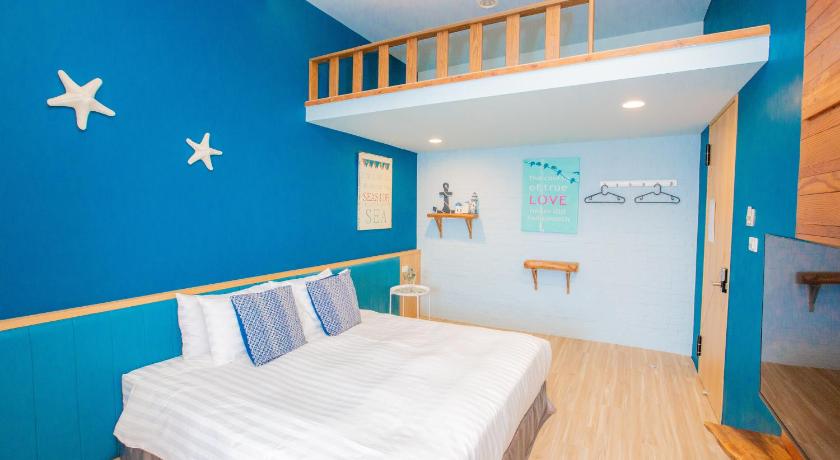 Image of Deluxe Double Room with Balcony and Sea View 1