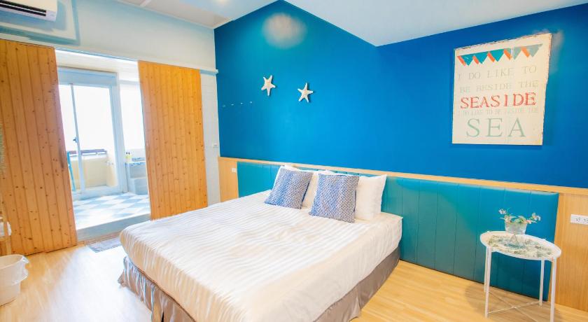 Image of Deluxe Double Room with Balcony and Sea View 4