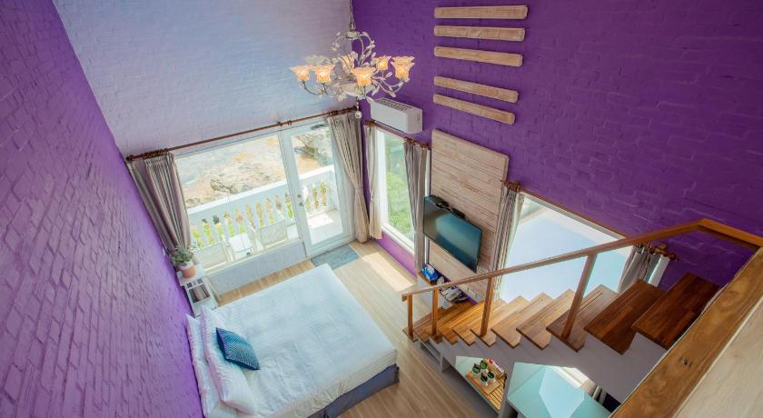 Image of Quadruple Room with Sea View 4