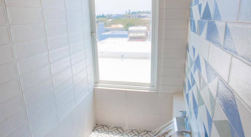 Image of Quadruple Room with Sea View 2