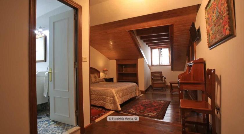 Hotel Palacio Carlos I photo