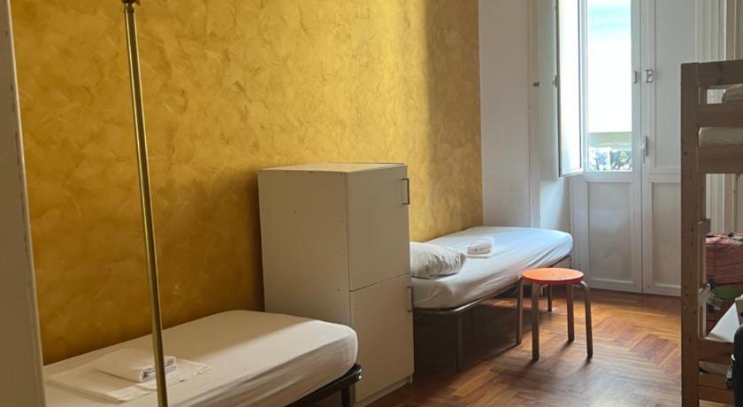 Varese Guest House photo