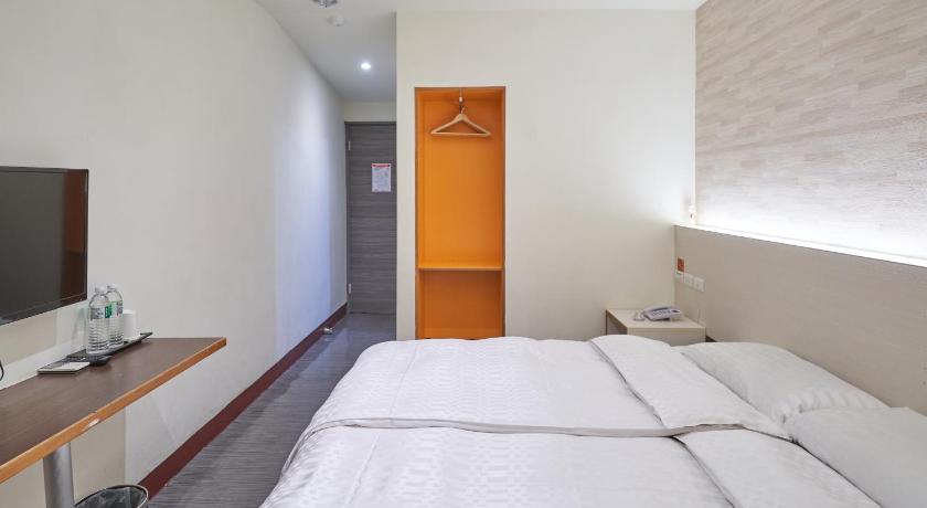 Image of Standard Double Room 3