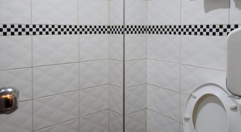 Image of Standard Twin Room 7