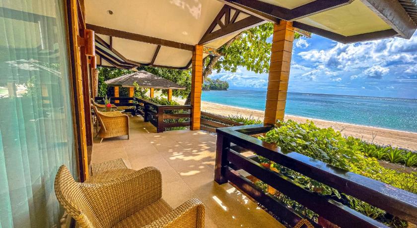 Image of Beachfront Senior Suite 1