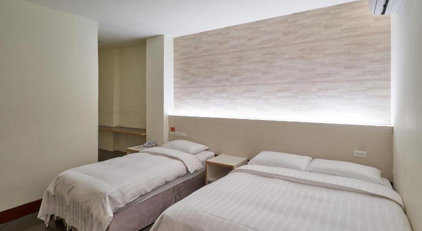 Image of Triple Room 1