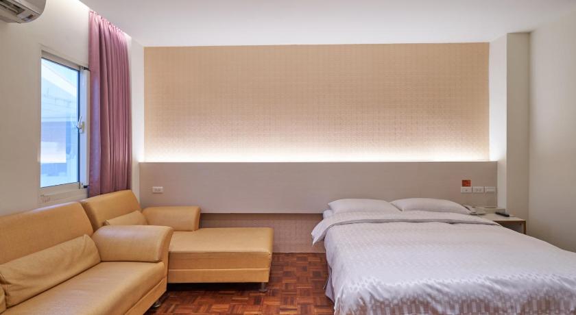 Image of Standard Quadruple Room 1