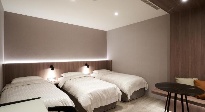 Image of Superior Triple Room 0