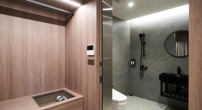 Image of Superior Triple Room 2