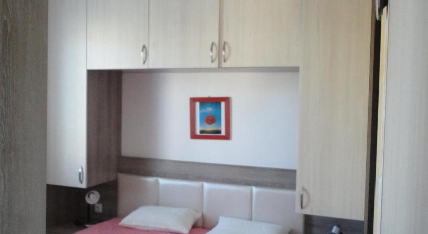 Domus Extra Apartments photo