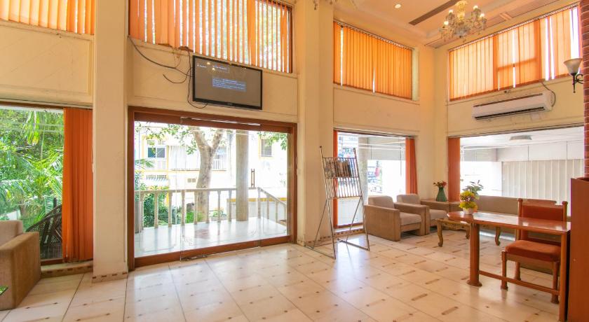Aditi Vadodara by WB Hotels photo