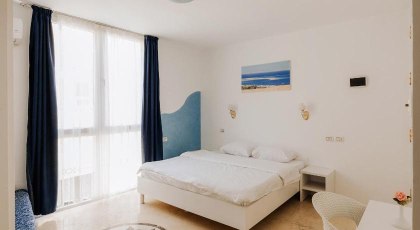 Image of Triple Room 0