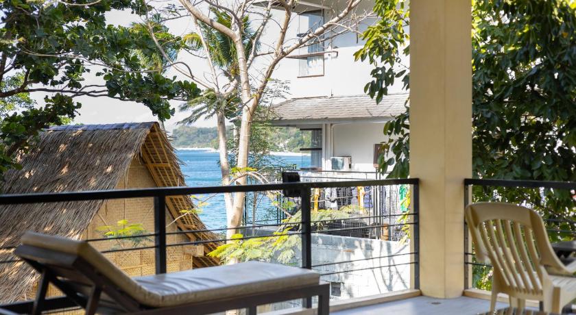 Foto Suite King dengan Pemandangan Laut (King Suite with Sea View) 4