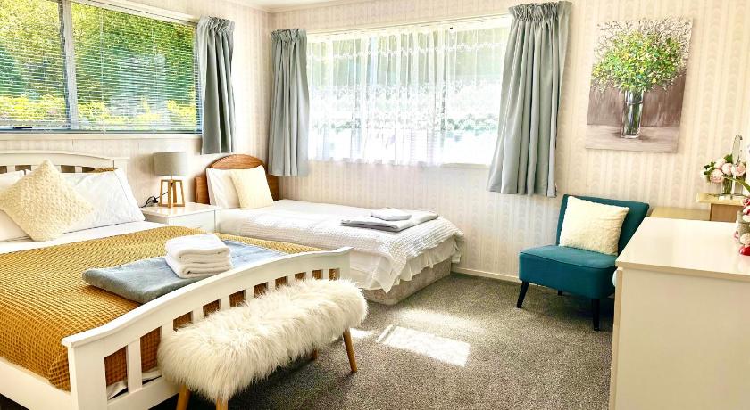 Rotorua City Center Holiday House photo