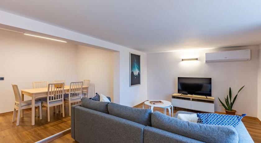 Central Flat with Lovely Terrace near Osmanbey Metro Station in Ferikoy, Sisli photo