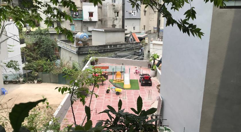 Homestay giuong tang view thoang tai Bai Chay Ha Long photo