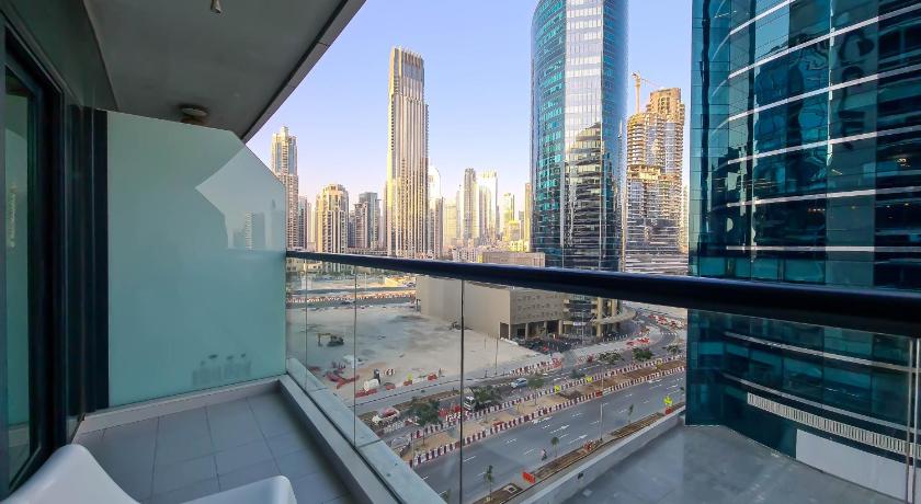 Lux Studio in Downtown w balcony & canal view - image 5