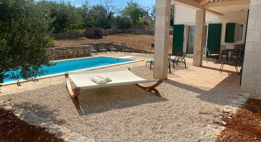 Hvaretta Villas photo