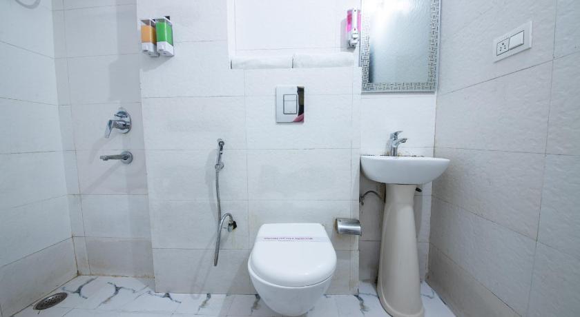 Perfect Stayz Dwarkesh - Near Railway station - image 18