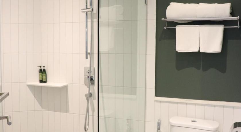 รูปของห้องพัก สามารถเข้าใช้สระว่ายน้ำได้ (Pool Access Room) 2